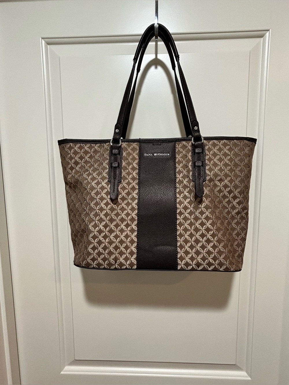 Dana Buchman Tan & Brown Tote Purse. Good used condition. Opens wide easy access